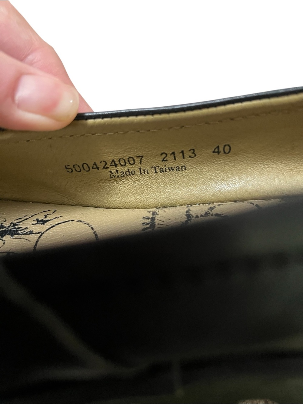 Fly London navy blue leather closed toe wedge pumps - Picture 9 of 9